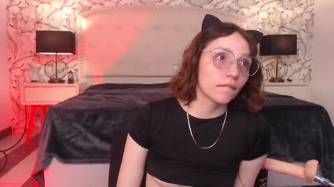 Eliza online show from October 24, 8:16 pm