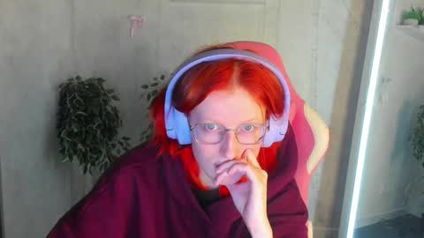 Elizabeth online show from January 13, 1:00 am