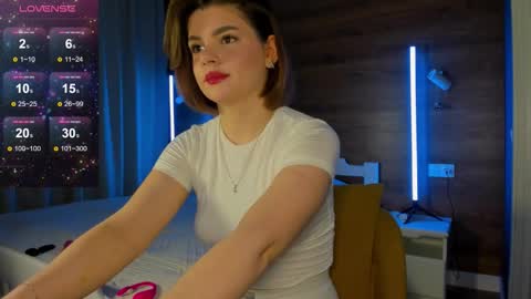 Elizabeth online show from September 9, 11:59 pm