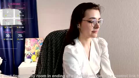 Lizzy online show from June 8, 1:28 am
