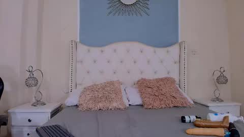 Elizabeth  online show from March 10, 10:36 pm