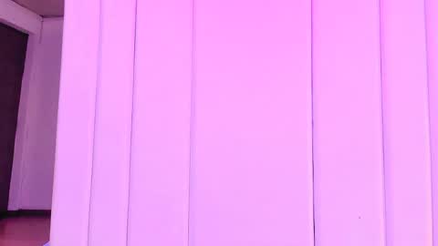    online show from November 30, 7:45 am