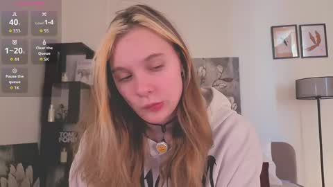 Elizabeth online show from June 2, 1:17 am