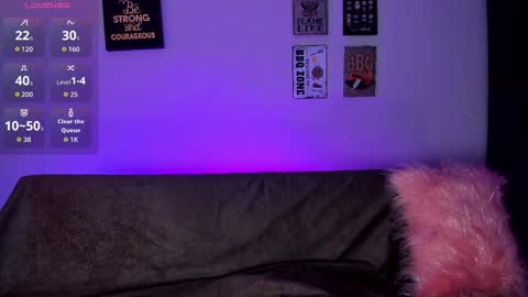 Elizabeth bolt    online show from January 31, 7:45 pm