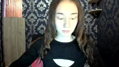 elizabethrice online show from December 20, 7:39 pm