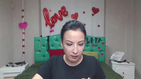 ElizabethSho online show from September 9, 5:13 pm