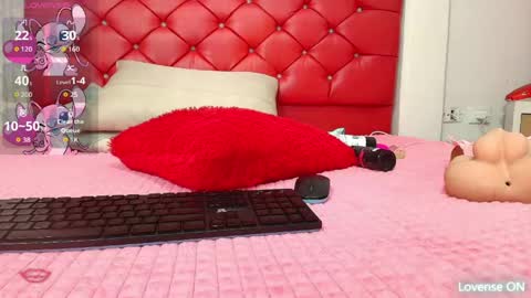 elizabetth_roman online show from April 23, 8:22 pm