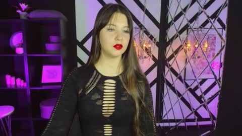 Eliza online show from November 13, 2:16 pm