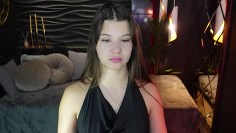 Eliza online show from October 12, 1:35 pm