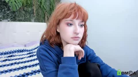 Snapshot of elizanik chatting on October 4, 10:03 pm Eliza online show from October 4, 10:03 pm