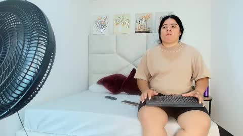 Eliza online show from March 29, 2:16 pm