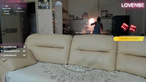 Snapshot of elizsweet chatting on September 17, 7:01 pm Eliz online show from September 17, 7:01 pm