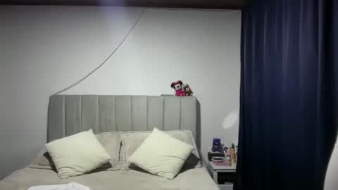 Ella  online show from June 4, 5:12 am