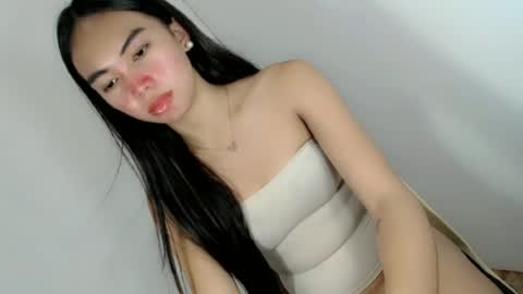 ella_walkerxxx online show from June 12, 4:26 pm