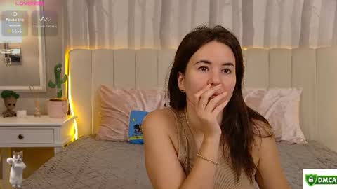 Ella online show from August 5, 4:19 am
