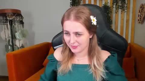 EllaBells online show from June 29, 5:14 am
