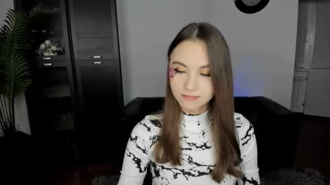 Snapshot of ellacurtis chatting on October 5, 6:02 pm ellacurtis online show from October 5, 6:02 pm