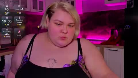 ellagoddes online show from March 26, 7:04 pm