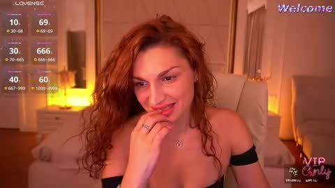 Ella online show from July 10, 9:26 pm