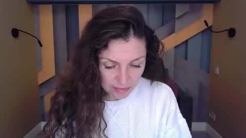 EllaLongs online show from November 6, 12:33 pm