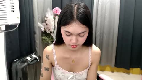 ELLA online show from April 29, 4:53 pm