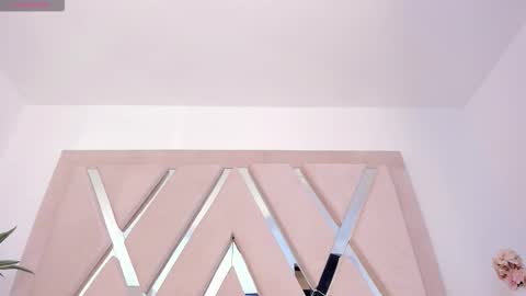 Ella online show from February 14, 5:31 am