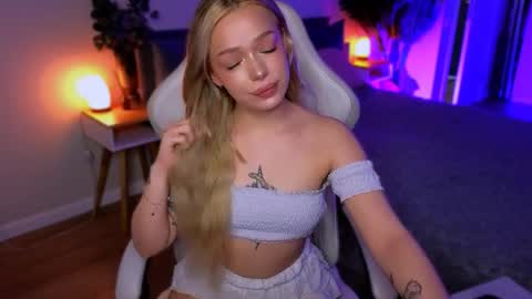 Ella online show from April 2, 6:00 am