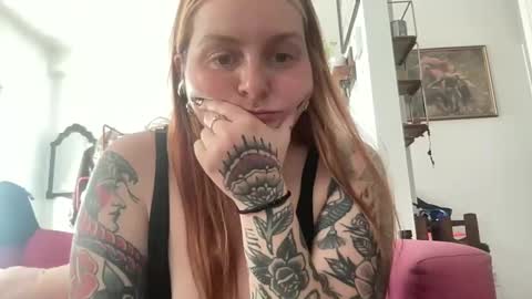 ellehendrix online show from October 5, 6:46 pm