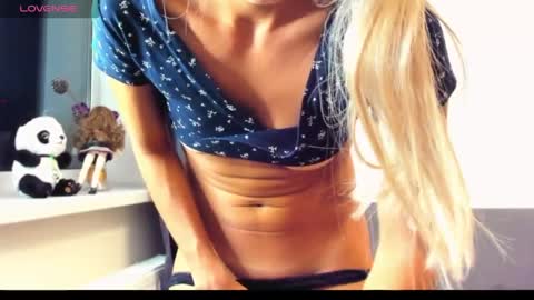 ellen_flow online show from April 27, 8:39 pm