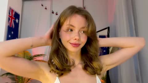 Snapshot of elli_harmon chatting on January 26, 1:58 pm Ellie  ---Ill see you either on Wednesday or Thursday and definitely on Saturday and Sunday online show from January 26, 1:58 pm