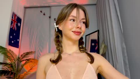 Snapshot of elli_harmon chatting on December 14, 3:04 pm Ellie  ---Ill see you either on Wednesday or Thursday and definitely on Saturday and Sunday online show from December 14, 3:04 pm