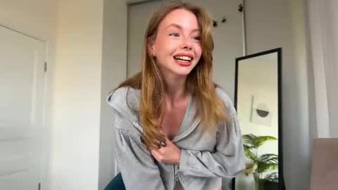 Snapshot of elli_harmon chatting on September 24, 2:38 pm Ellie  ---Ill see you either on Wednesday or Thursday and definitely on Saturday and Sunday online show from September 24, 2:38 pm