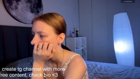 Ellie online show from October 30, 7:33 am