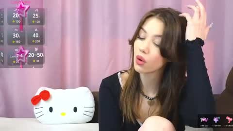 ellie online show from April 14, 4:34 am