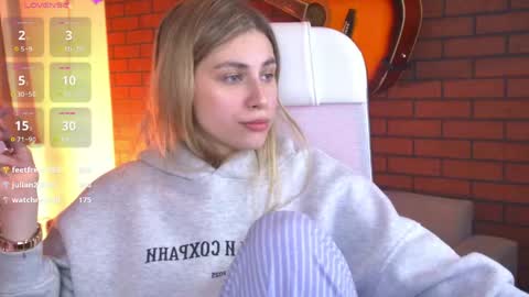 elliecutes online show from April 26, 1:42 pm