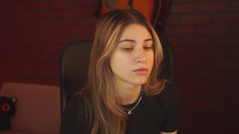 elliecutes online show from February 7, 8:33 am