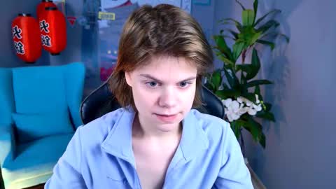 elliemurler online show from November 9, 9:05 am