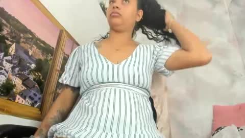 ellybloom online show from June 28, 2:01 pm