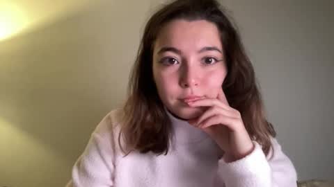 Snapshot of ellynella chatting on October 10, 9:09 pm Elina online show from October 10, 9:09 pm
