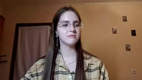 Kate online show from April 29, 5:30 pm