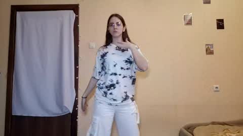 Kate online show from April 22, 2:47 pm