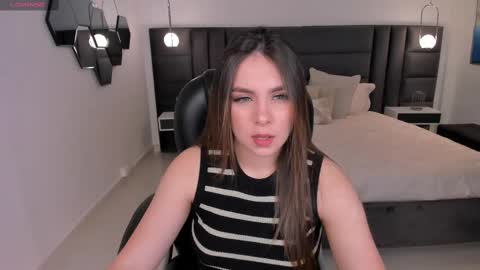 Snapshot of eloisaolivero chatting on February 24, 11:19 am ELOISA OLIVERO online show from February 24, 11:19 am