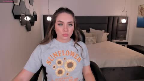 Snapshot of eloisaolivero chatting on February 25, 8:03 am ELOISA OLIVERO online show from February 25, 8:03 am