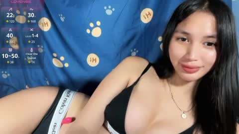 elora_charming online show from April 11, 5:13 am