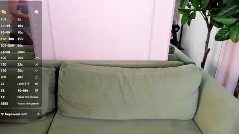 Erica  online show from April 28, 1:48 pm