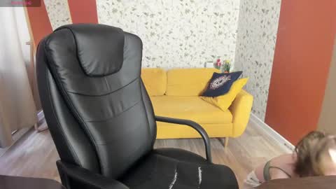 Erica  online show from April 17, 1:35 pm