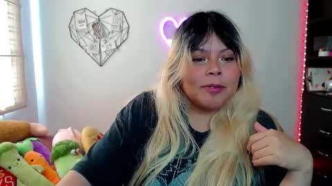 Ely online show from November 18, 3:24 pm