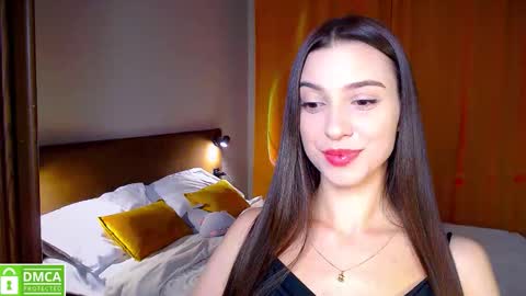 elza_rose online show from November 5, 7:30 pm