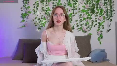 Emma online show from April 23, 7:49 pm