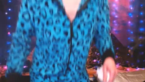 Snapshot of ember_starleena chatting on February 20, 2:24 pm Ember Starleena online show from February 20, 2:24 pm
